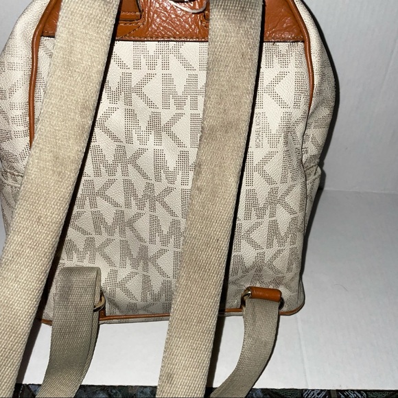 Michael Kors Jet Set Backpack and Wristlet Wallet Set - Picture 10 of 10